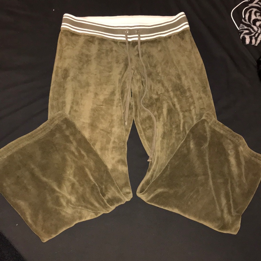 Medium Juicy Couture Olive Green Activewear Pants